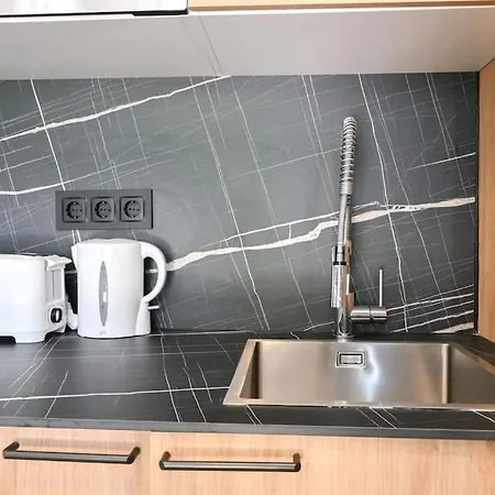 For You Rentals Comodo Apartamento De Un Dormitorio Gan5A Madrid Esterno foto