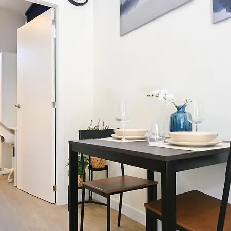 For You Rentals Comodo Apartamento De Un Dormitorio Gan5A Madrid Esterno foto